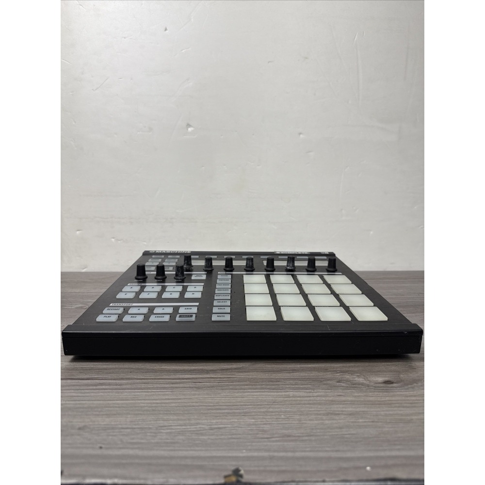 Native Instruments NI Maschine Controller MK1 - Picture 6 of 12